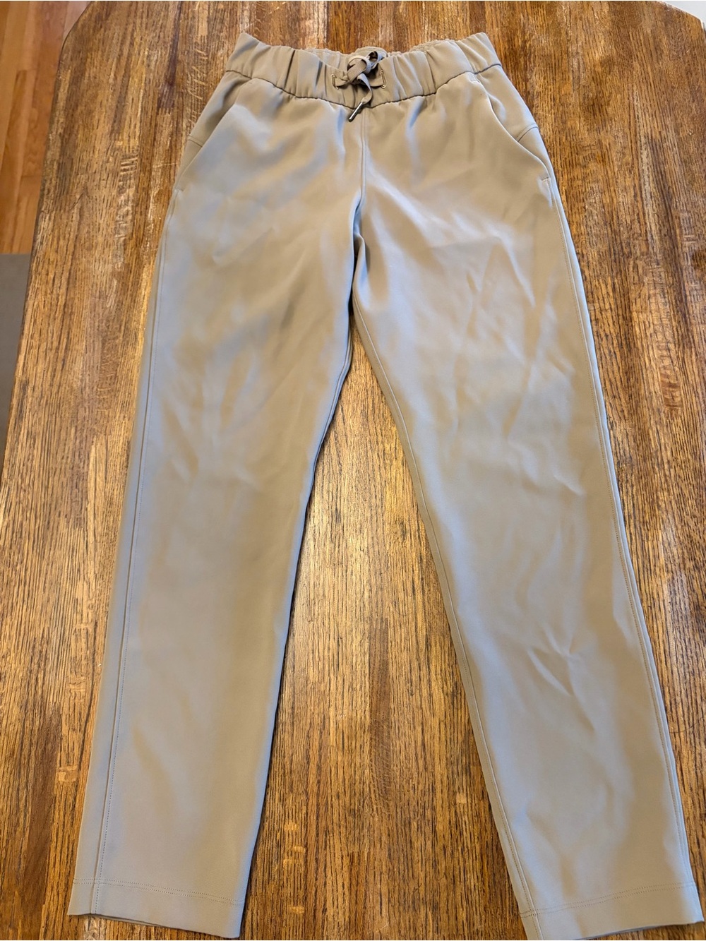 Lululemon On The Fly Pant - Khaki - Size 2